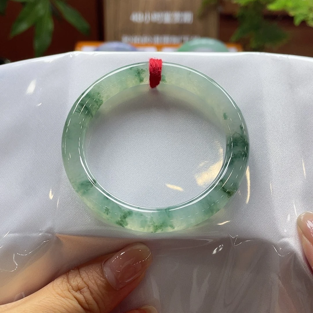 翡翠未镶嵌手镯50 号链接