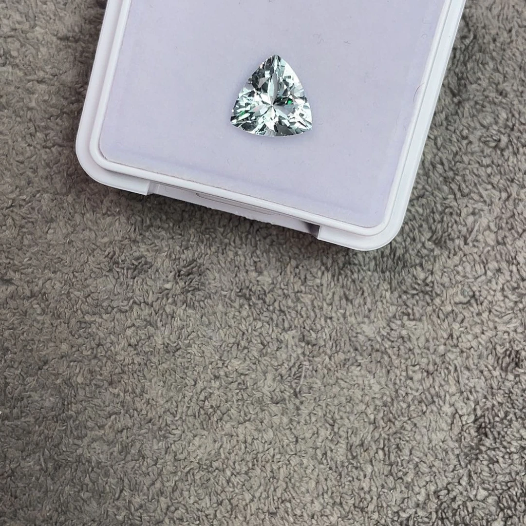 海蓝宝石裸石未镶嵌2Ct