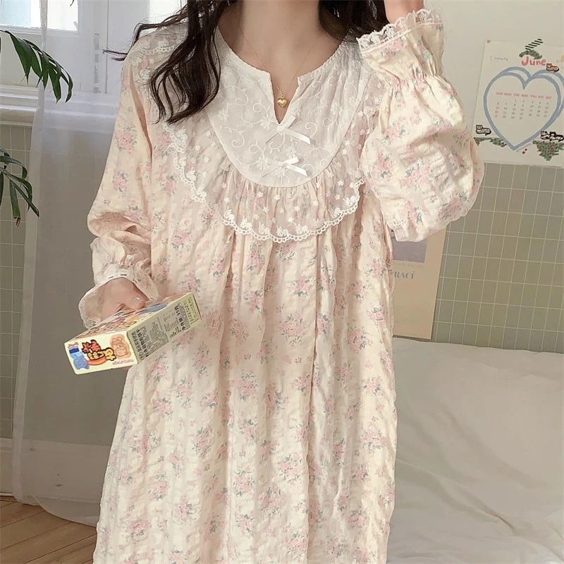 睡裙女春秋季日系小碎花可爱蕾丝花边甜美V领长袖棉柔家居服套装