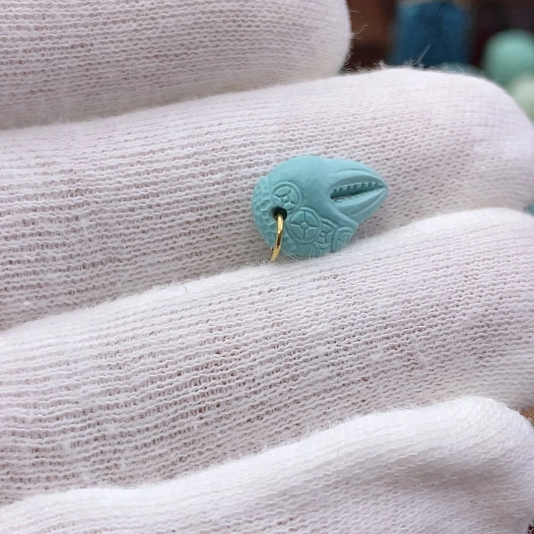 绿松石未镶嵌珠宝奇石