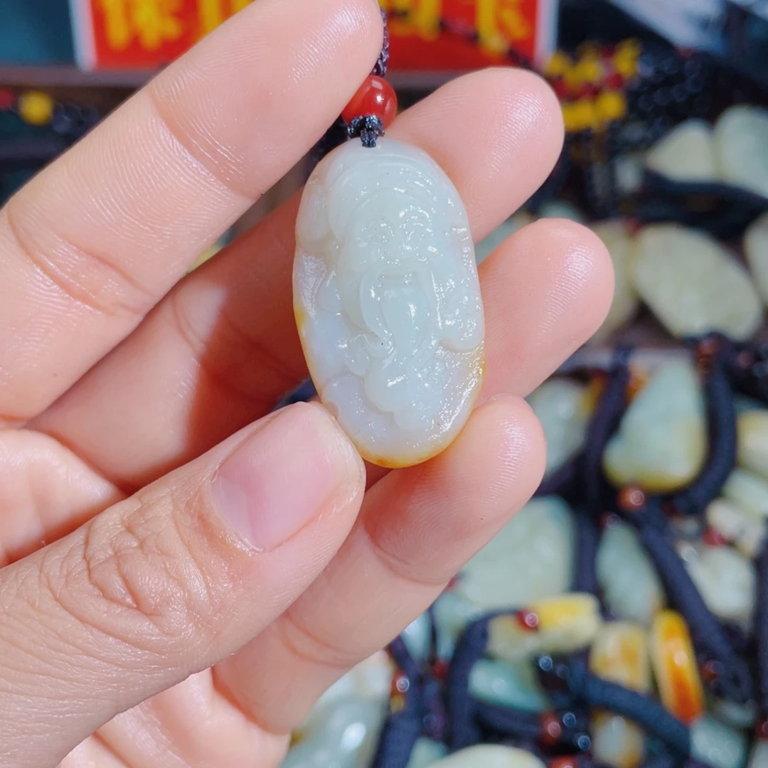 和田玉未镶嵌颈饰