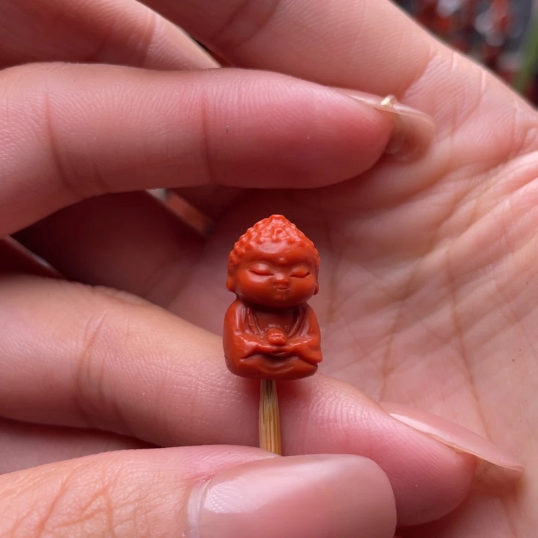 【闪购商品】南红玛瑙佛未镶嵌乖*瑞