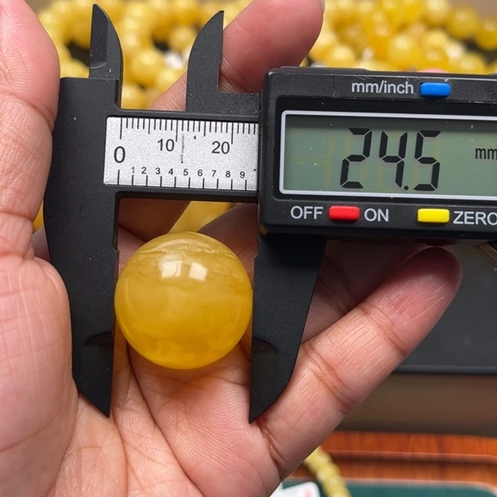 琥珀未镶嵌珠宝奇石M279号鸡油黄妖花