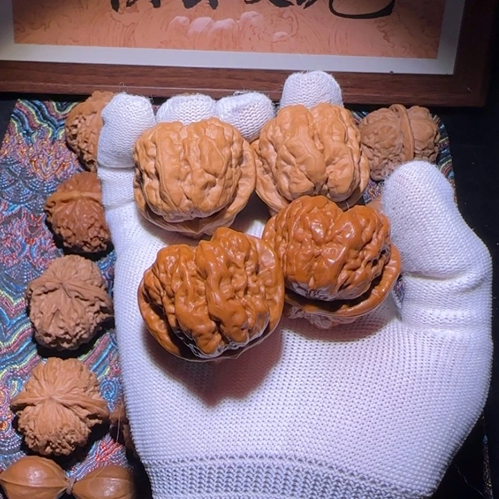 核桃蛤蟆头核桃把件