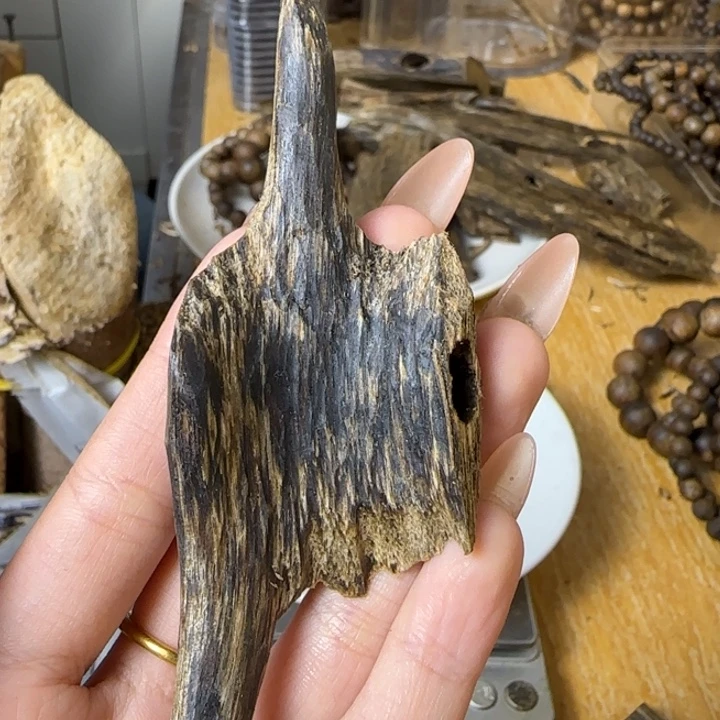 沉香碎屑沉香绿棋张勺子壳子6.7g