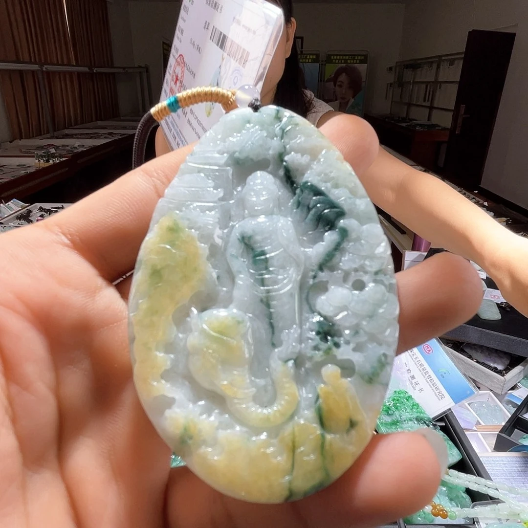 翡翠未镶嵌颈饰一