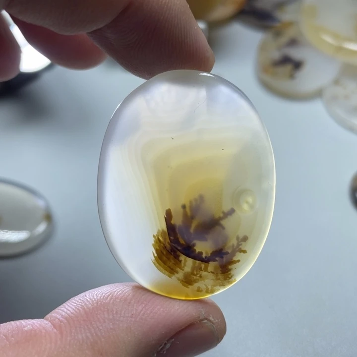 玛瑙/玉髓颈饰未镶嵌石***缘