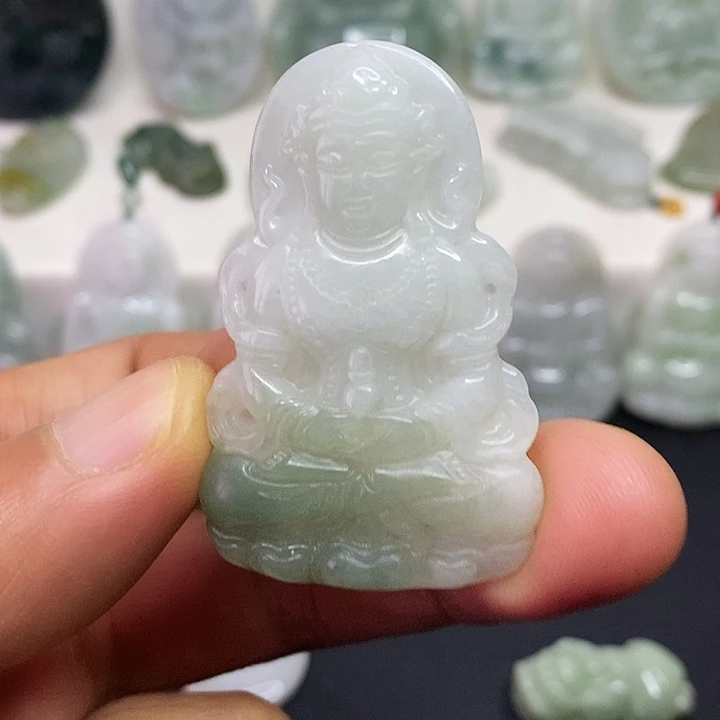 翡翠未镶嵌颈饰吊坠