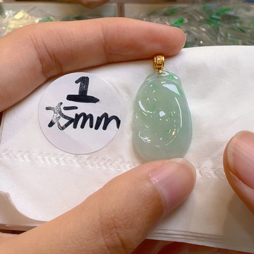 吊坠(不含链)18K金镶嵌翡翠