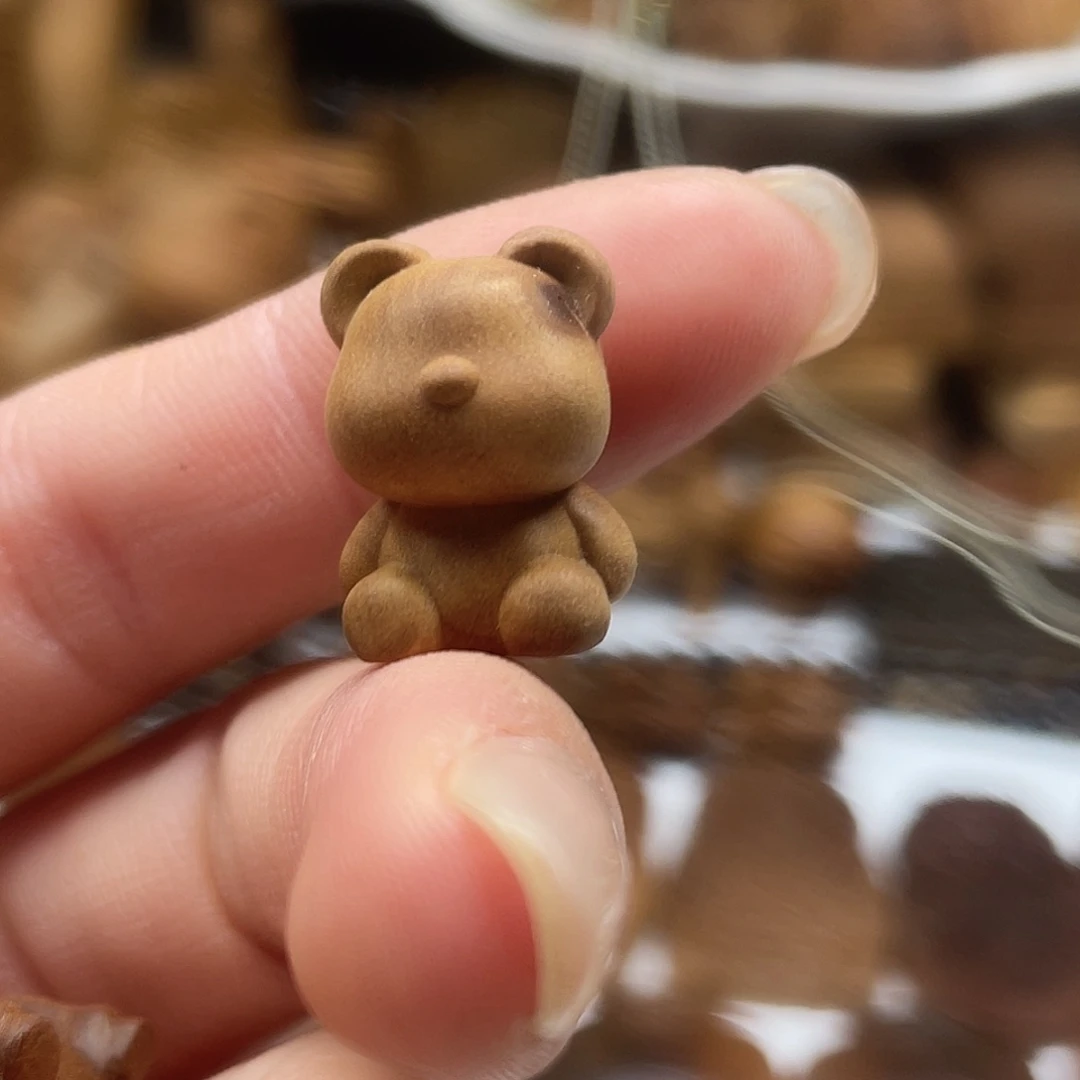 檀香木把件瑕疵熊