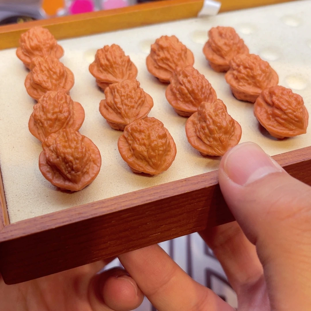 文玩核桃手串蛤蟆头