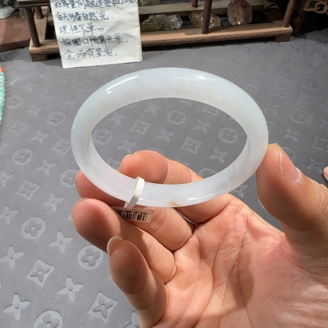 未镶嵌手镯翡翠52.8贵妃
