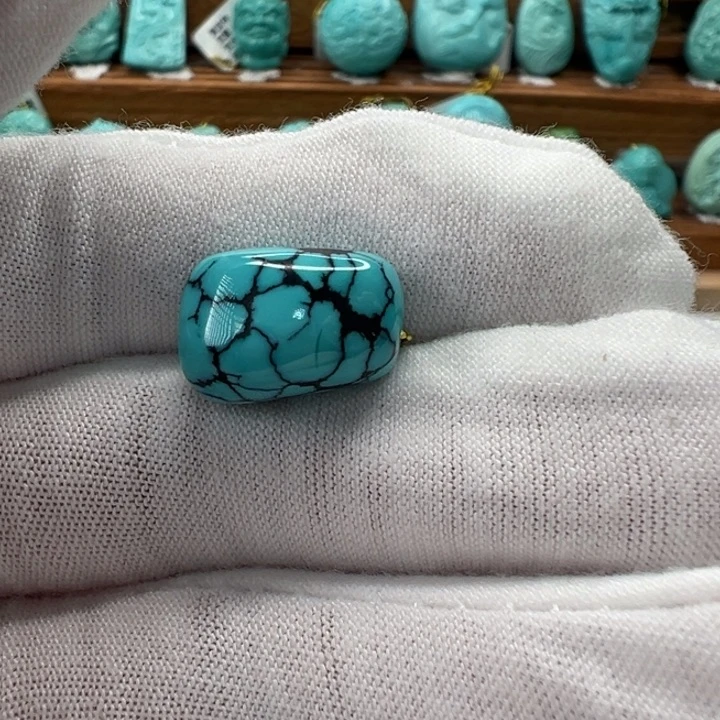 绿松石未镶嵌随形10.3mm
