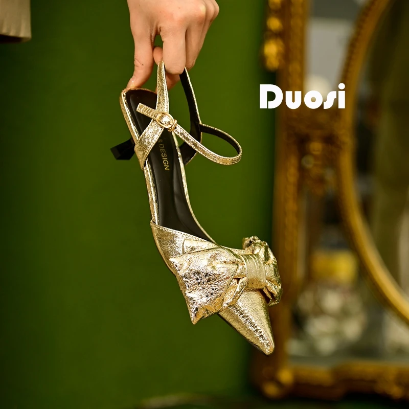 【DUOSI】5cm蝴蝶结一字扣包头拖鞋女时尚细跟高跟鞋宴会鞋25H7700