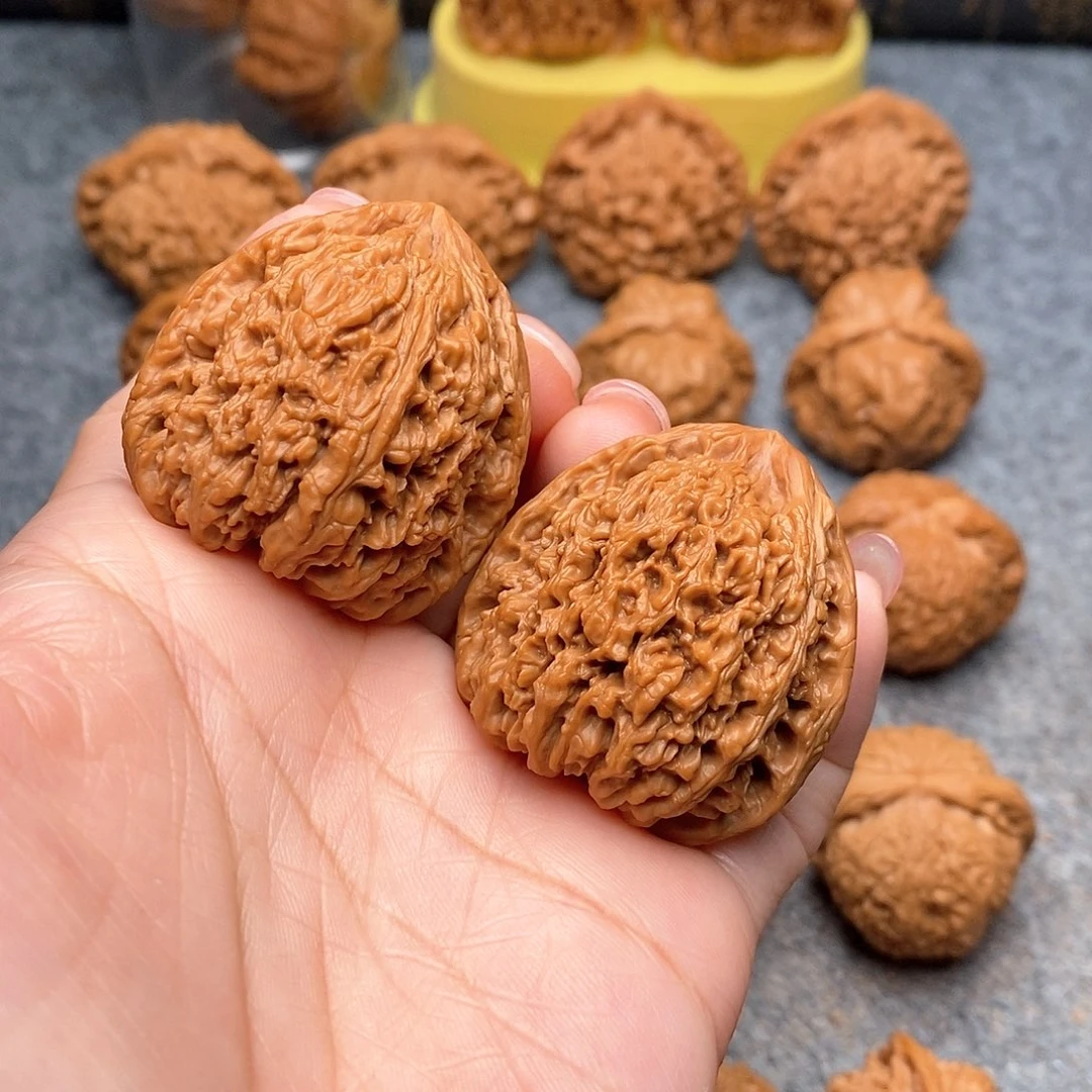 文玩核桃把件精品特价高炮南疆石38+