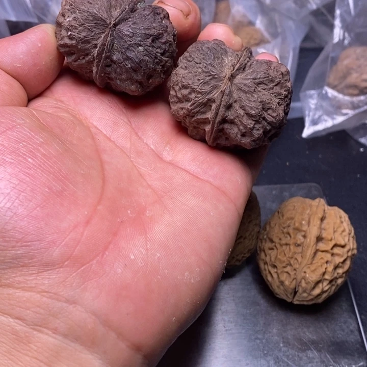 吊坠文玩核桃云南铁核桃炸福利104号