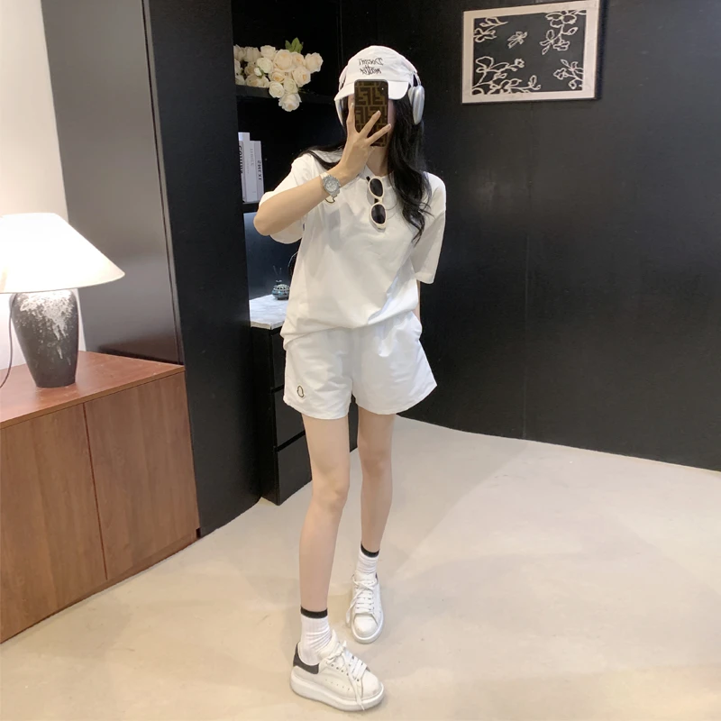 网红减龄白色休闲运动套装女2025新款爆款洋气夏装T恤短裤两件套