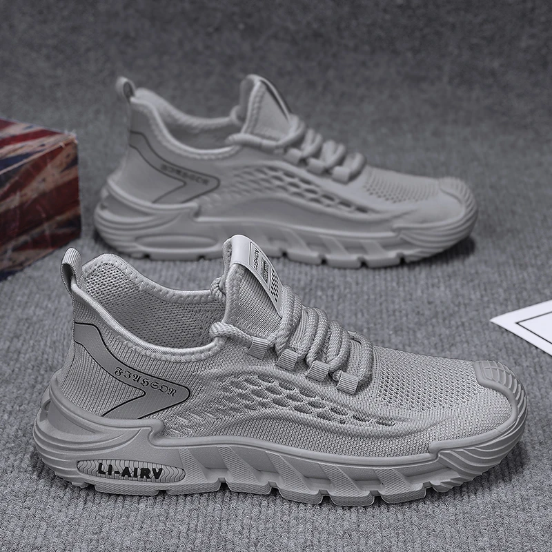 2025新款夏季透气飞织网面鞋男士百搭跑步运动鞋软底休闲开车男鞋