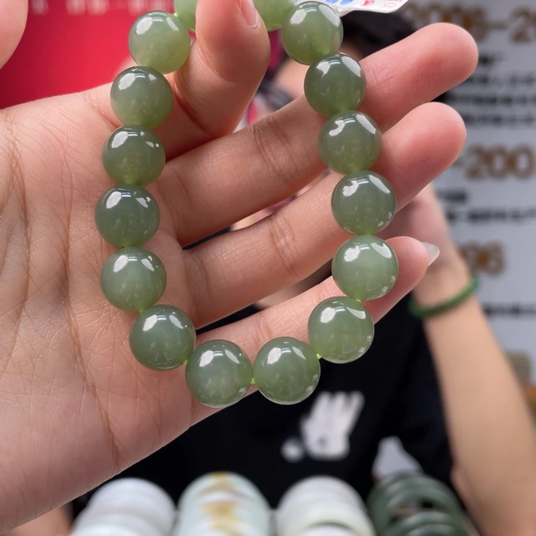 手串未镶嵌和田玉和田玉沙枣青卡12mm