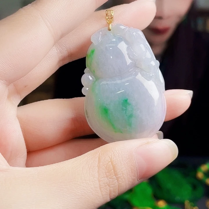 翡翠18K金镶嵌颈饰多样性
