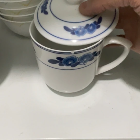 L***f瓷片陶瓷陶瓷飞皮，落渣