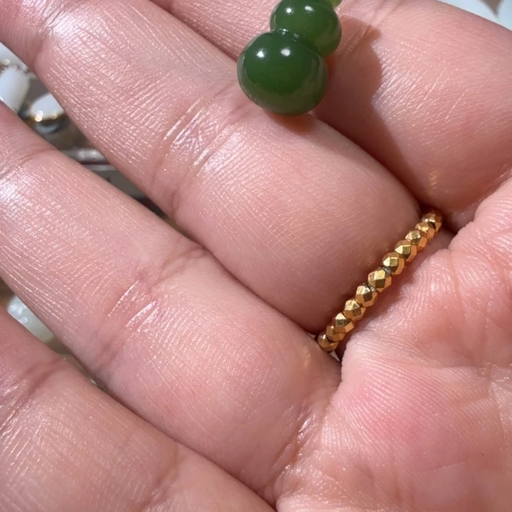 和田玉未镶嵌颈饰葫芦俄碧起猫眼