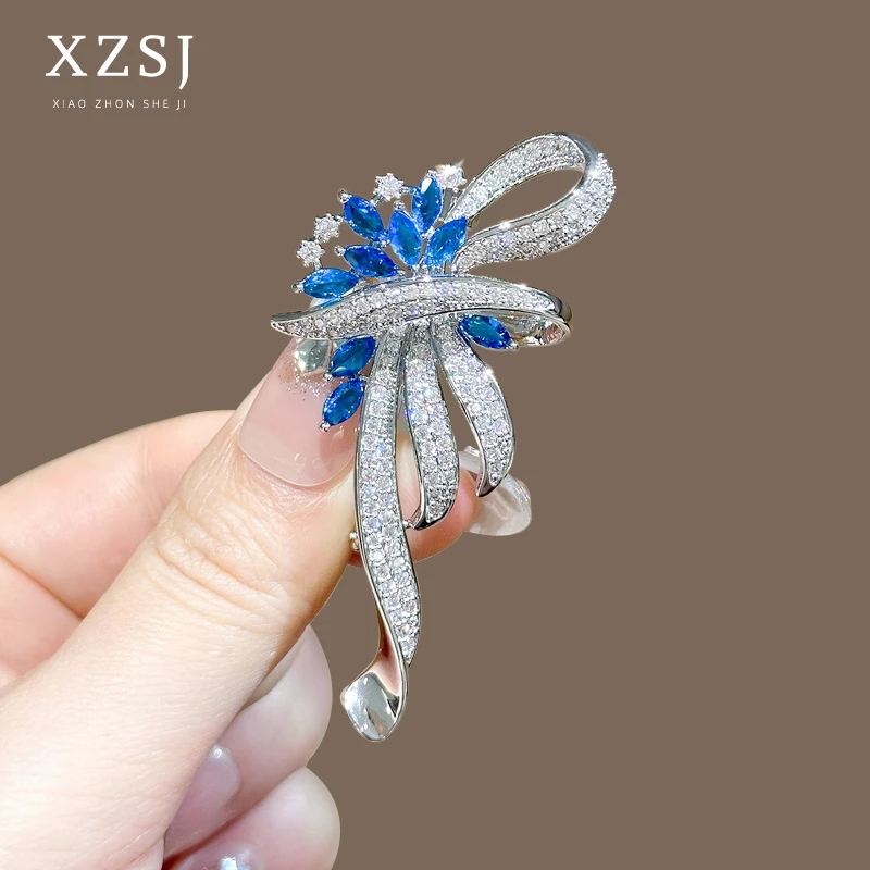 铜锆石胸针 手工镶嵌立体花束别针女士轻奢时尚新款胸花大衣配饰