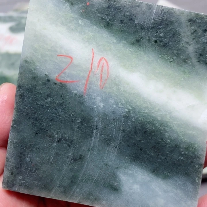 黄***发独山玉未镶嵌手镯手镯定制