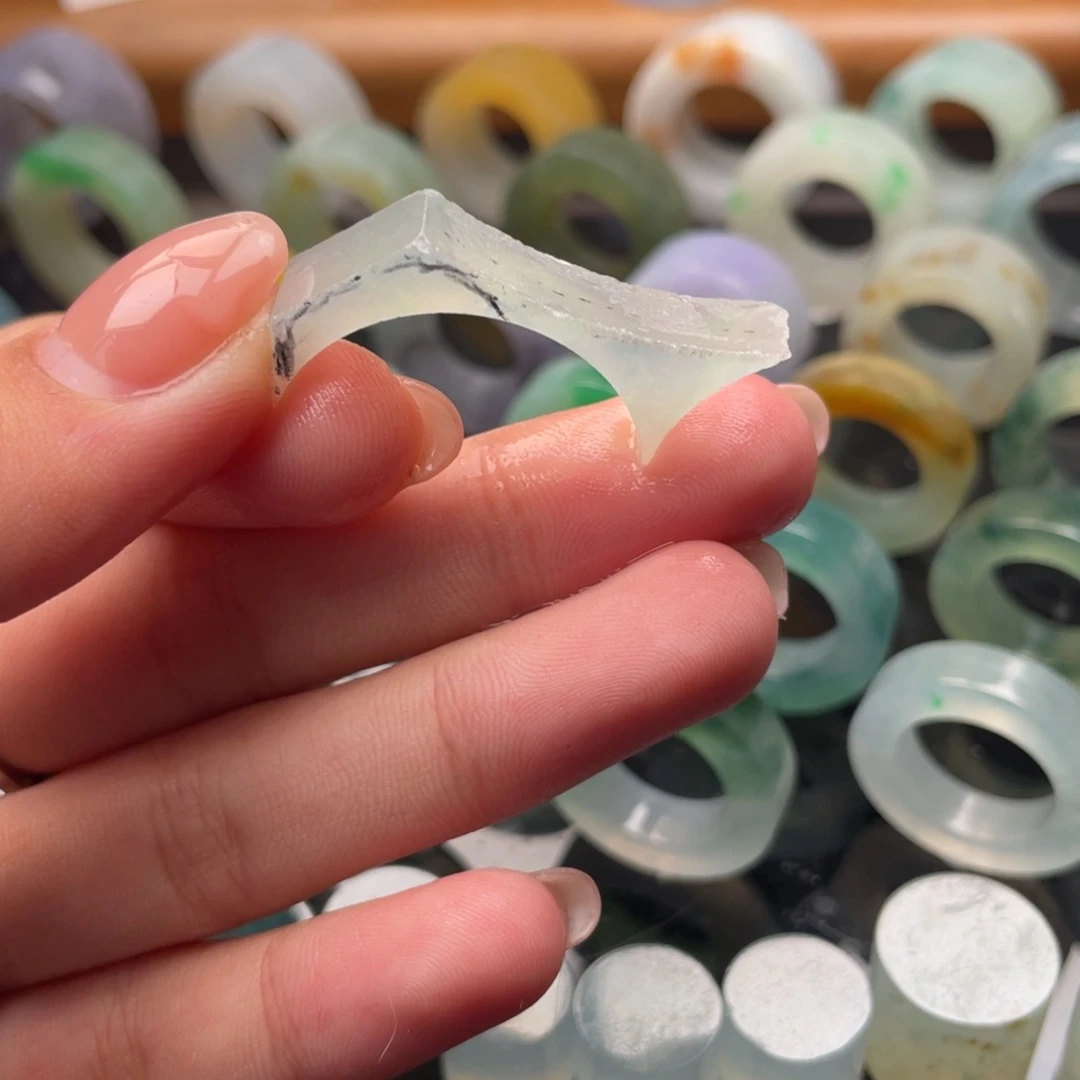 未镶嵌定制翡翠整块