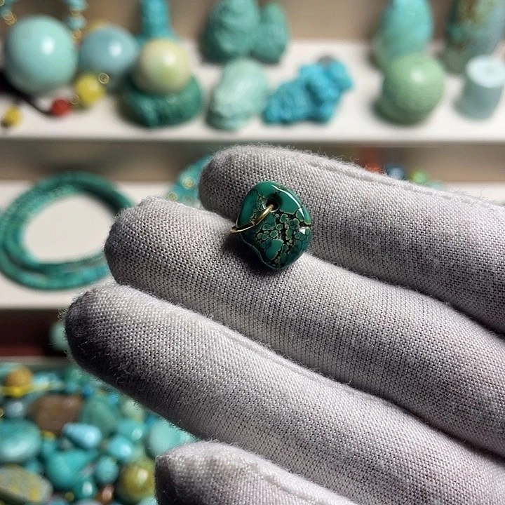 绿松石未镶嵌绿松石