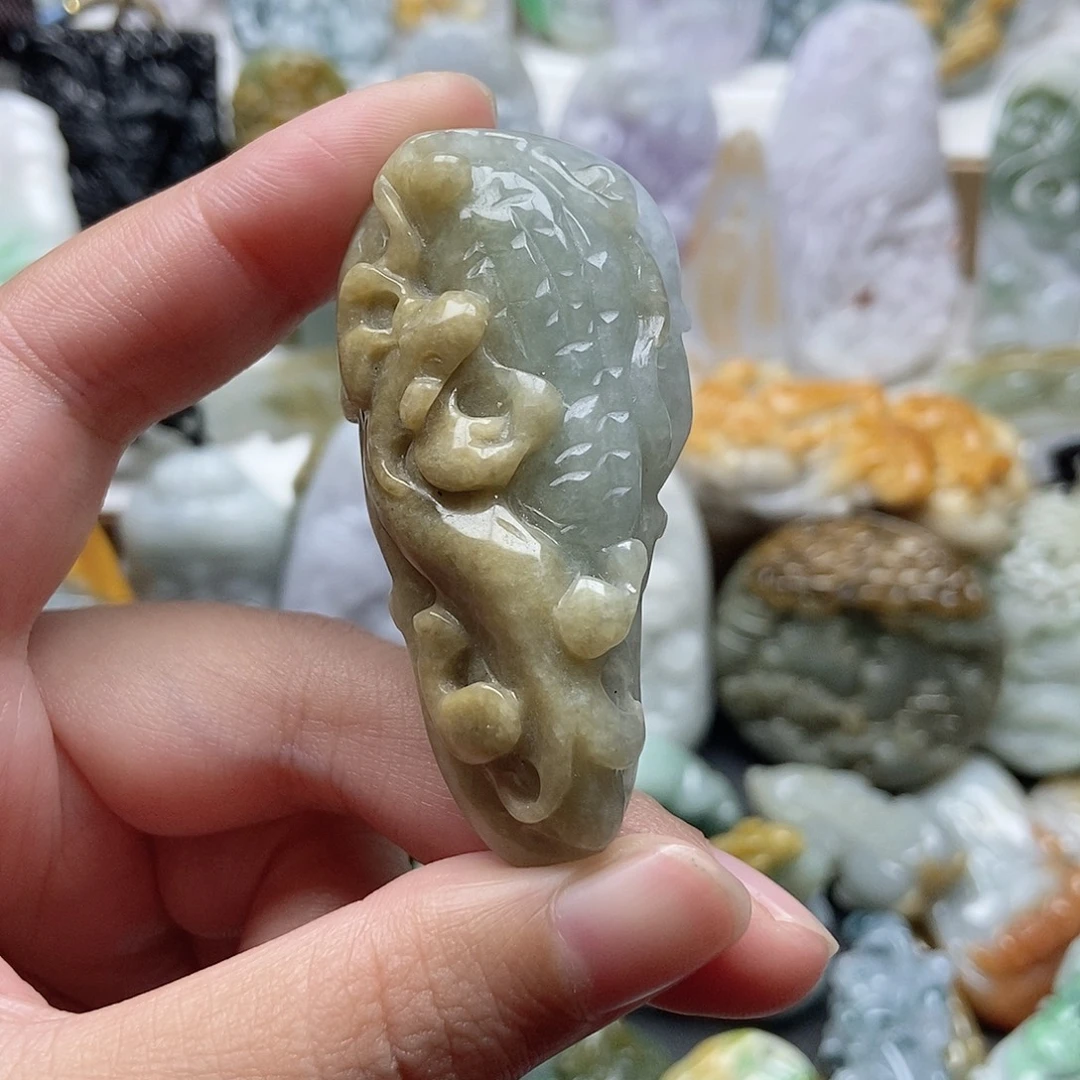 翡翠未镶嵌颈饰翡翠