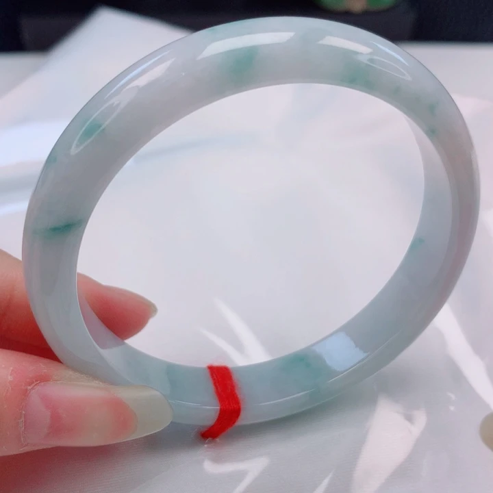 翡翠未镶嵌手镯58圈