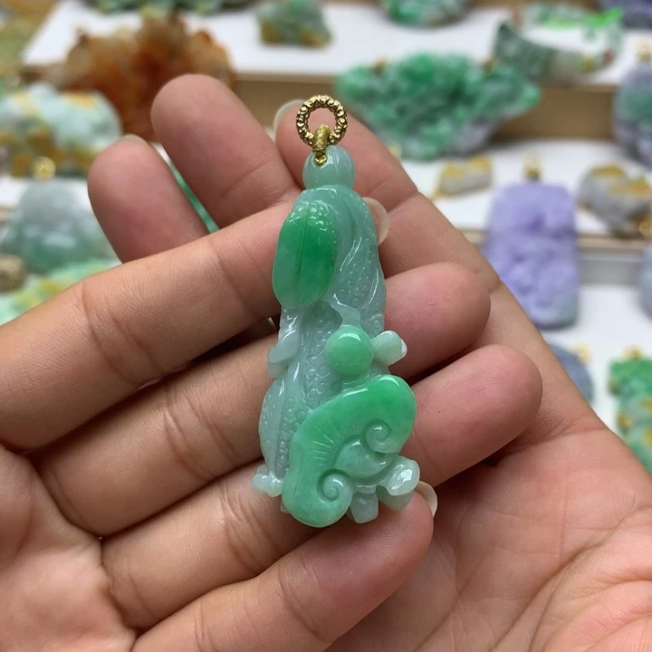 颈饰未镶嵌翡翠翡翠