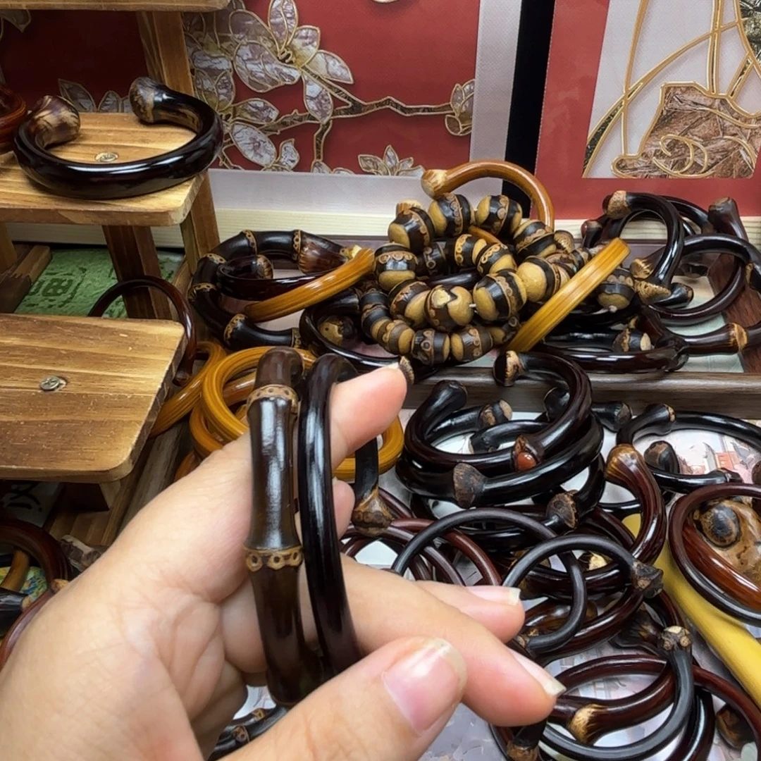 小***虎木质非金属藤镯子藤镯子藤镯子