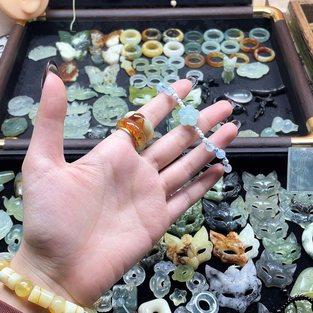 蛇纹石玉未镶嵌颈饰福利