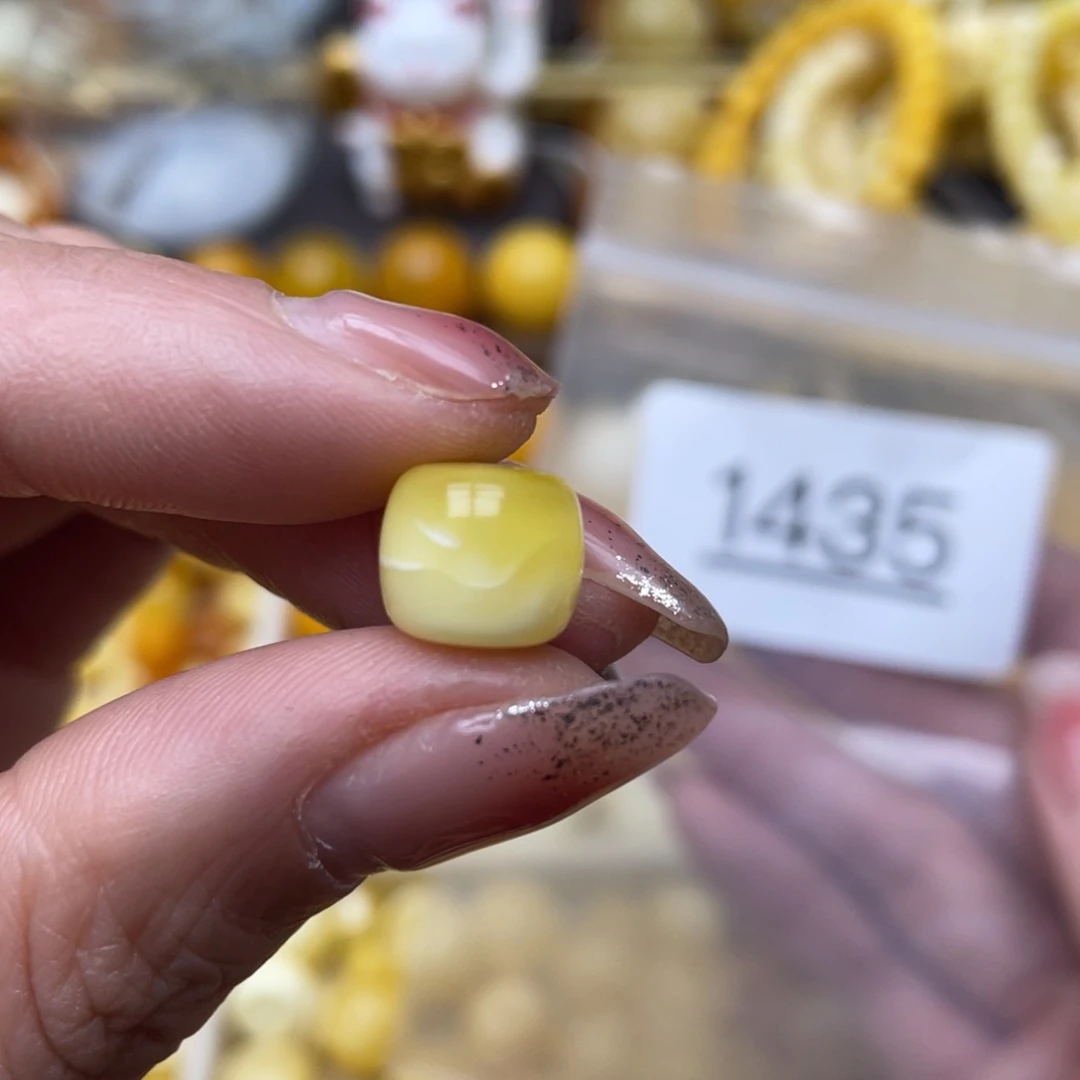 蜜蜡珠宝奇石未镶嵌10.2