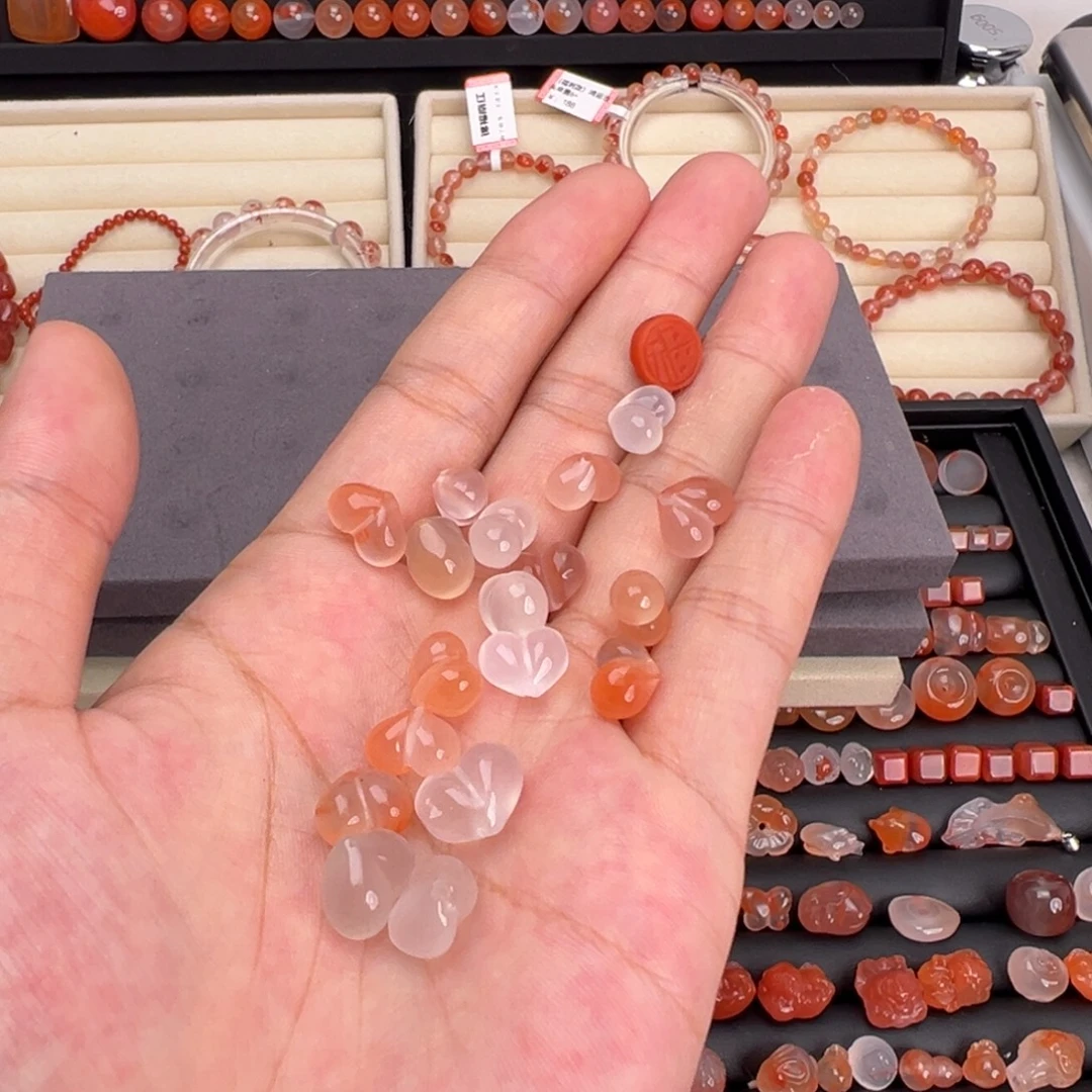 s***人未镶嵌川料南红玛瑙19颗