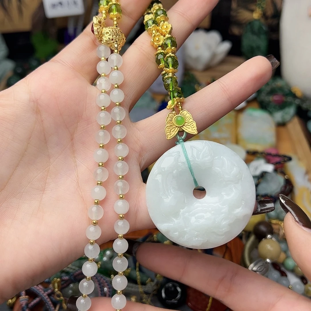 翡翠颈饰未镶嵌吊坠