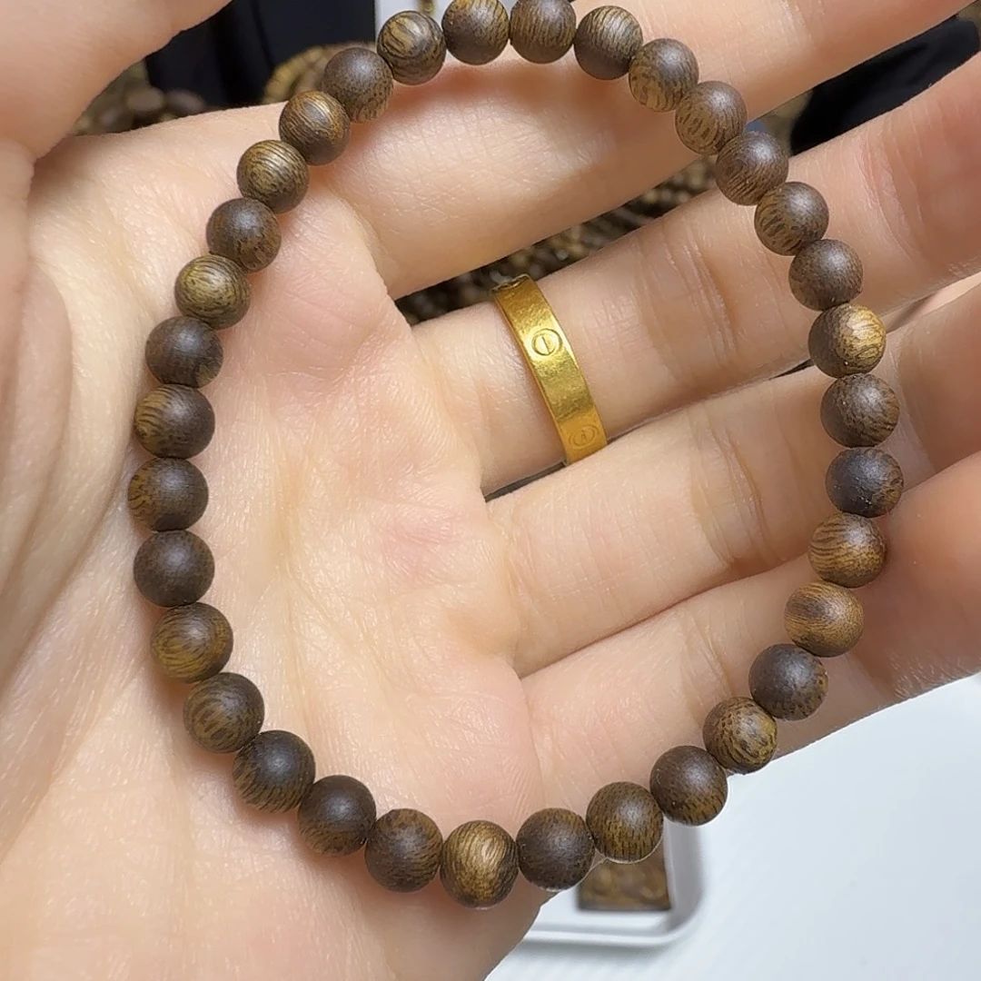 沉香沉香碎屑卡5单圈绿奇楠乌身圆叶