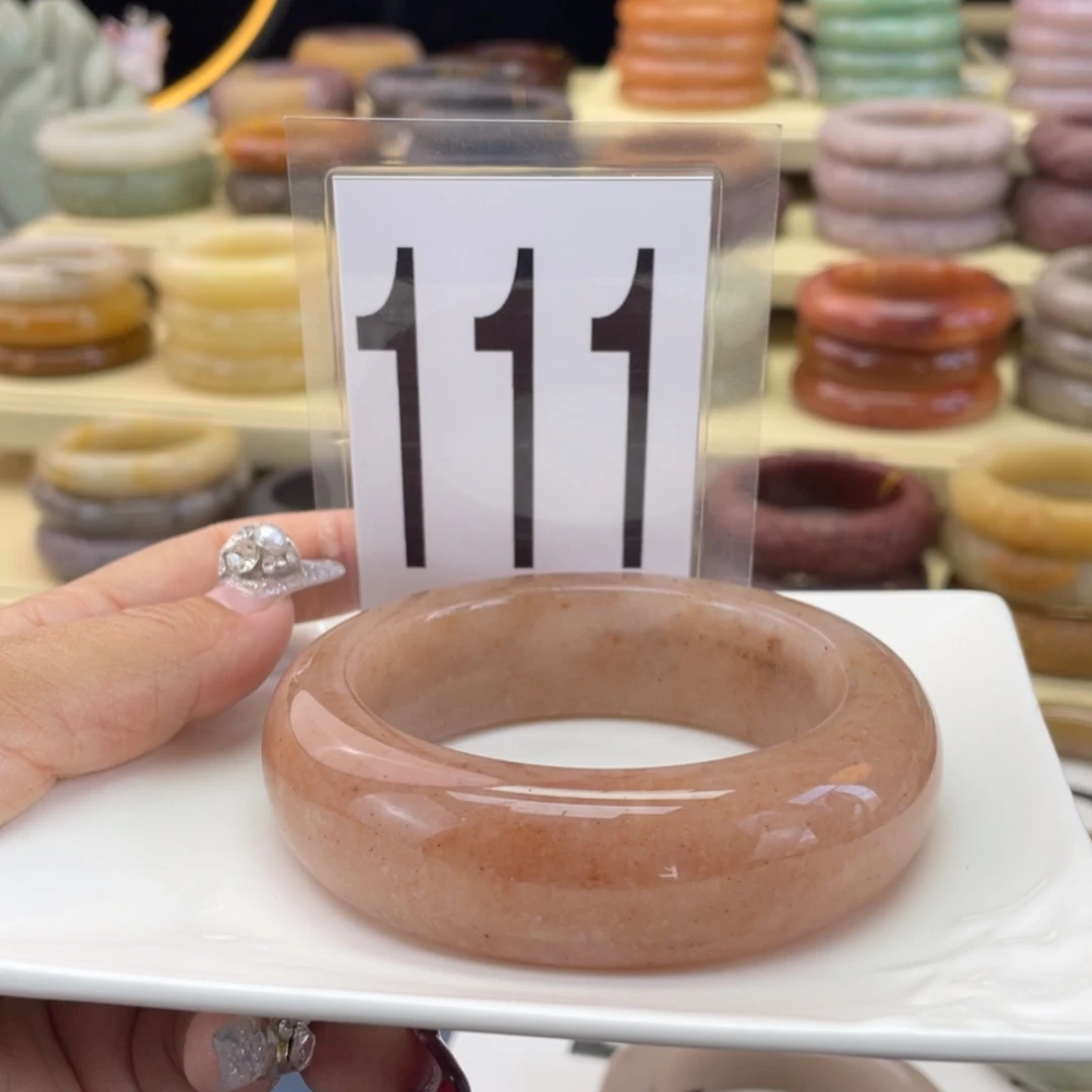 【闪购商品】石英质玉手镯未镶嵌