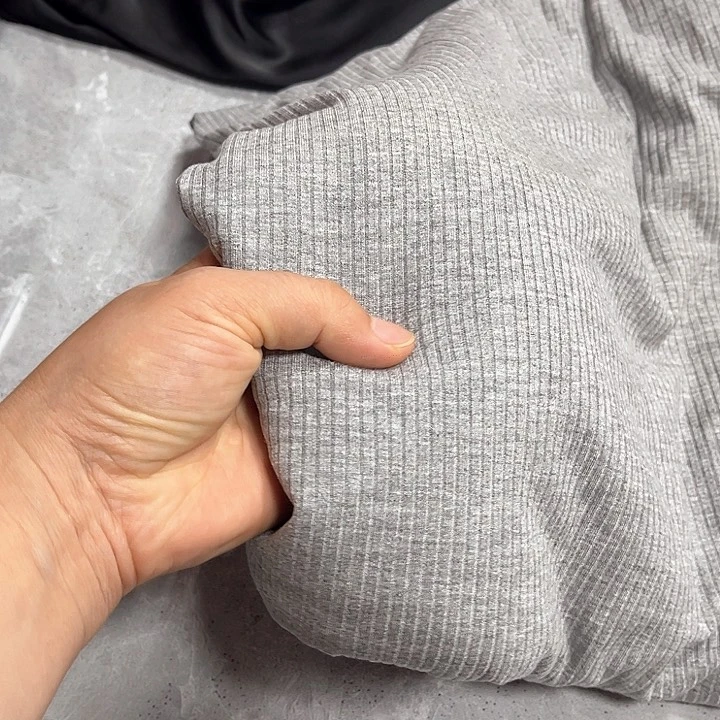 聚酯纤维灰宽条面膜2米