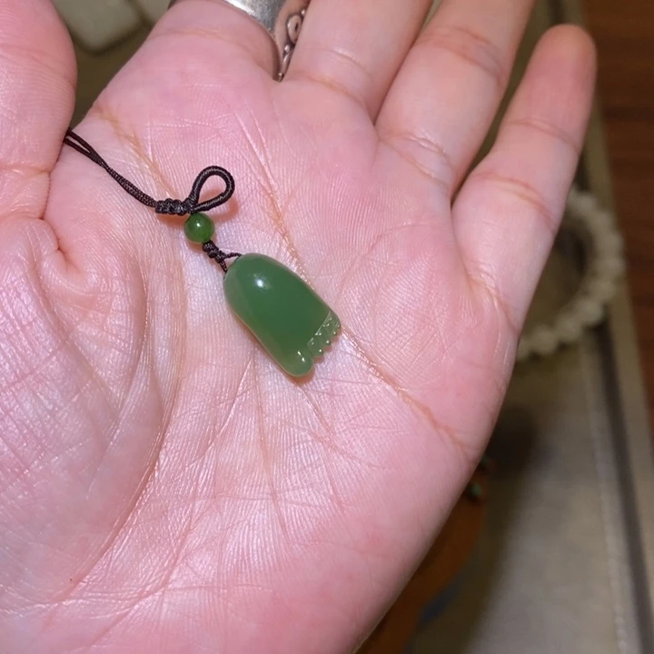 和田玉(糖玉)未镶嵌颈饰