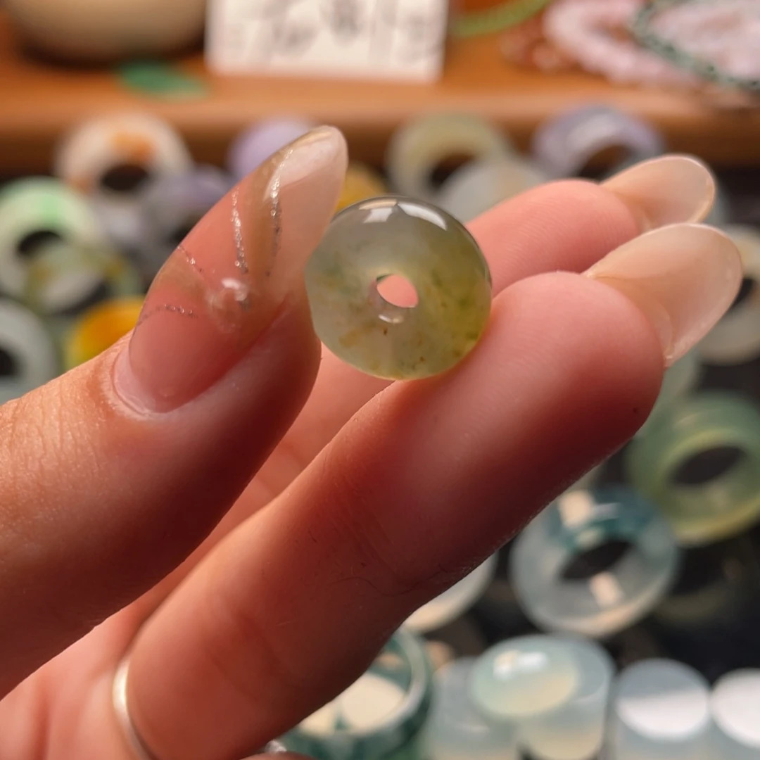 未镶嵌定制翡翠秋香