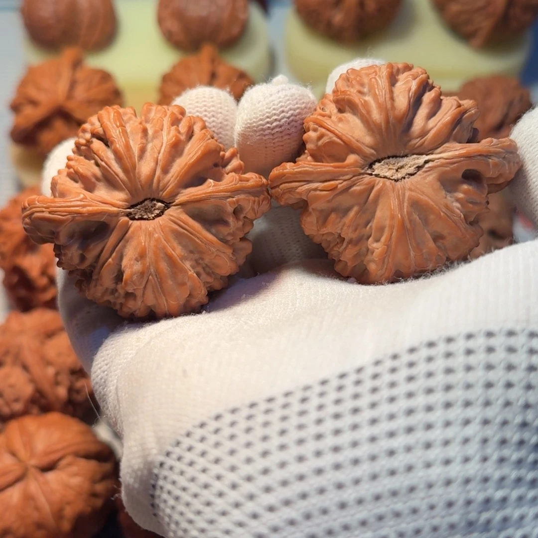 ****文玩核桃吊坠全品50闷白