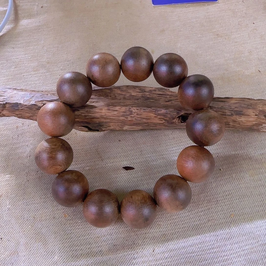 沉香碎屑沉香红土红油格18圆珠沉水级48克多样性发一