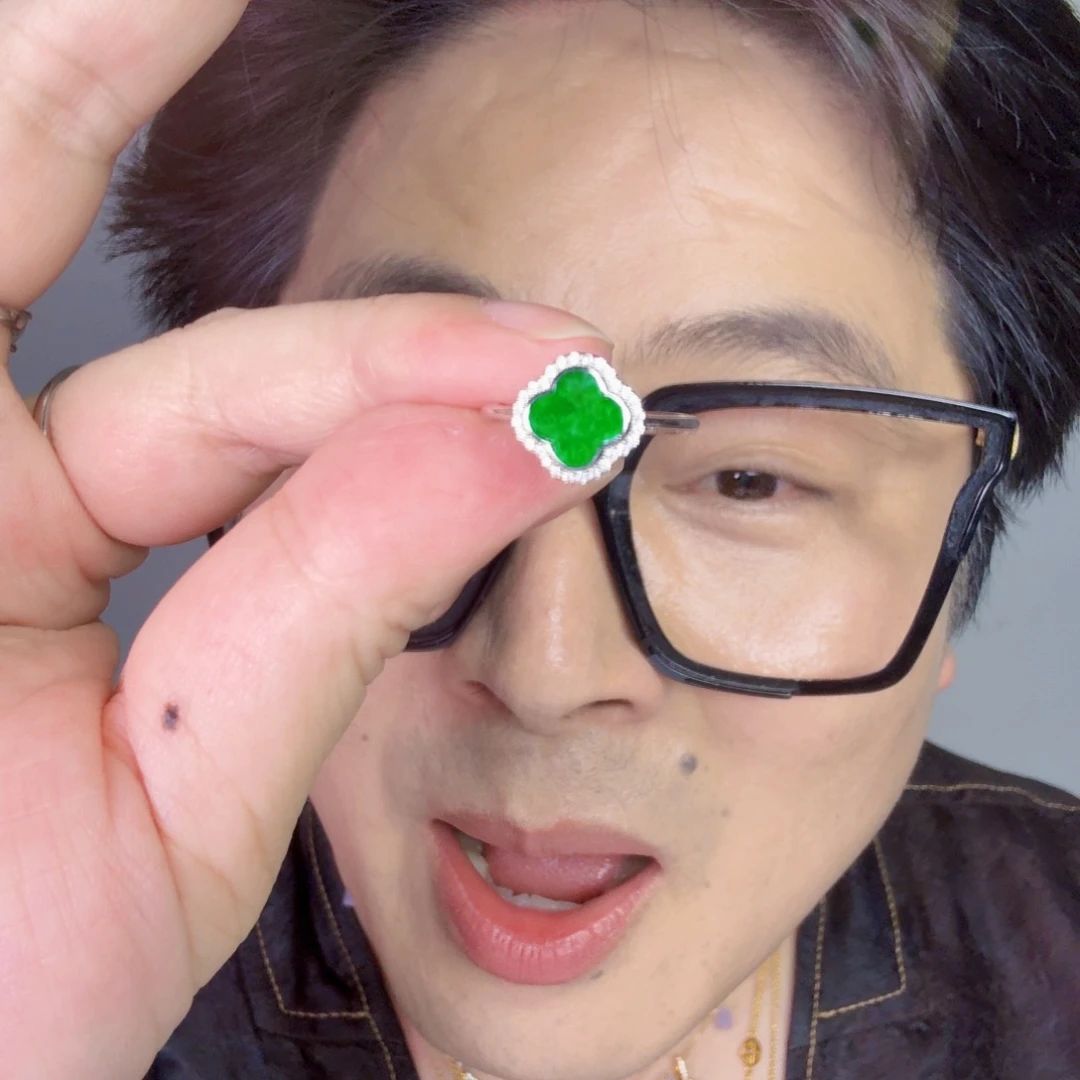 颈饰未镶嵌翡翠一件