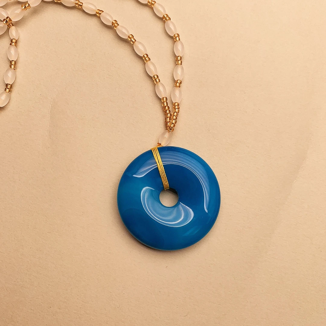 玛瑙玉髓平安扣项链【多样性发货】