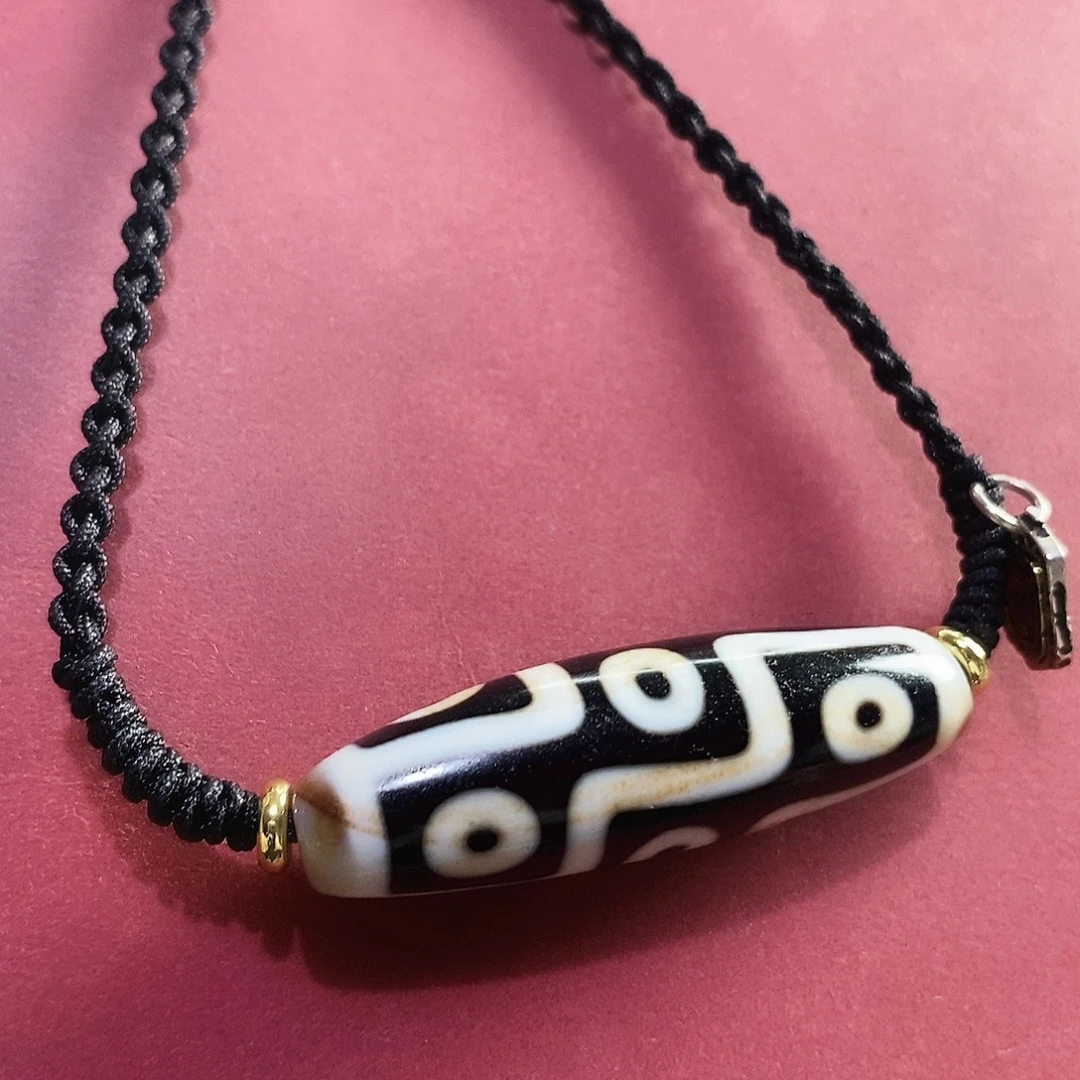 *****玛瑙/玉髓合金颈饰行运九眼