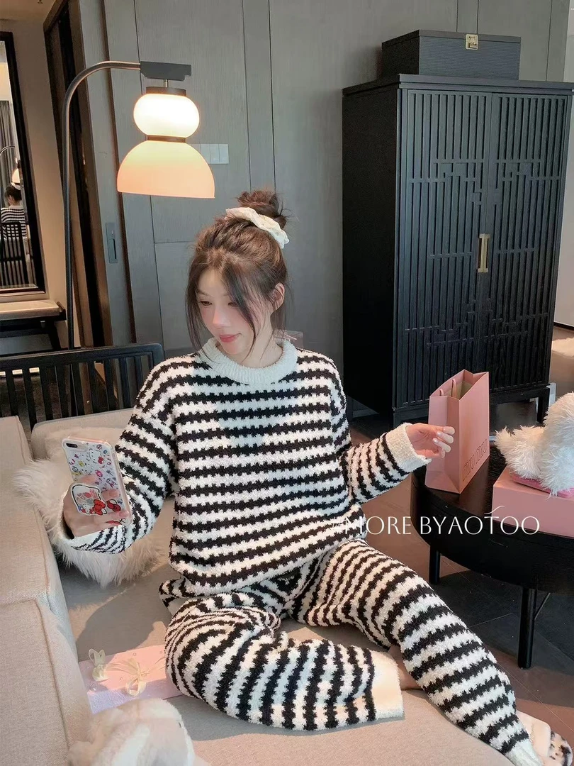 『雨美 Show』47855时尚条纹家居服套装