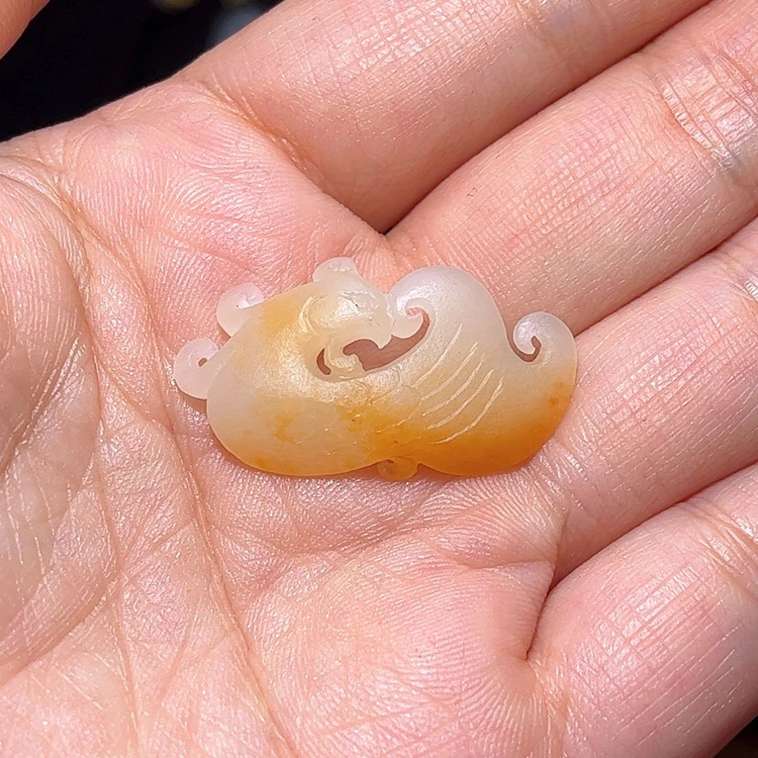 和田玉挂件未镶嵌?****儿